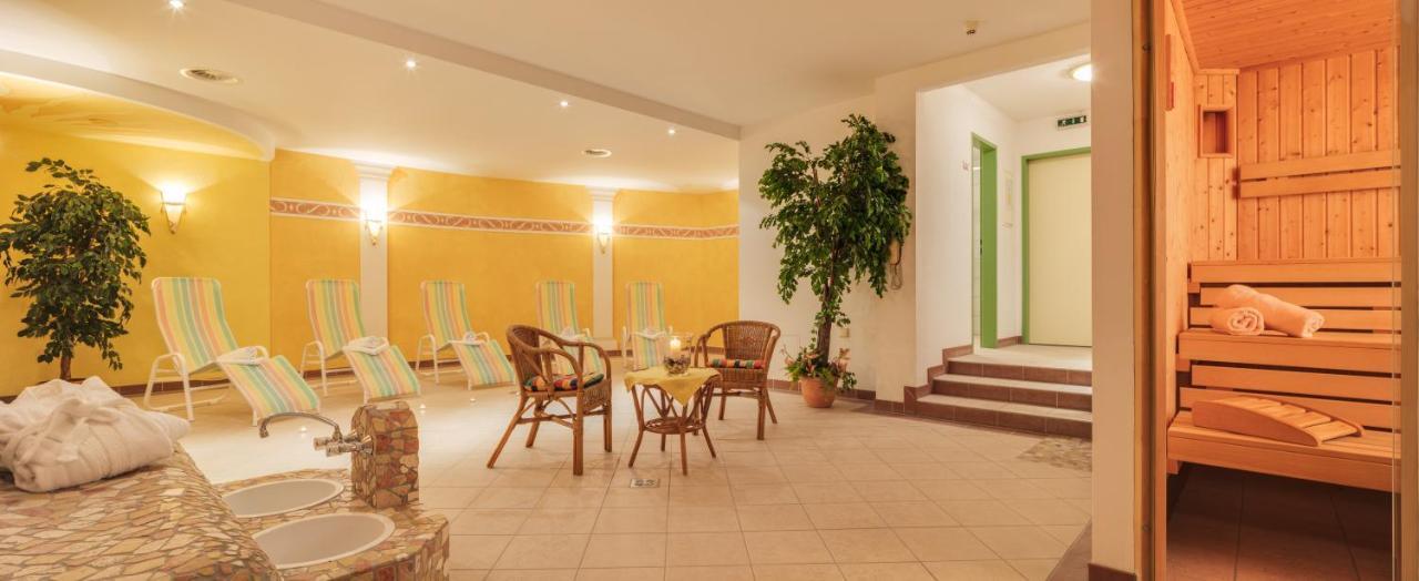 Hotel Albarella Fiss Bagian luar foto